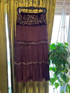 At⭐️Last - Vintage Embroidered Tiered Maxi Skirt